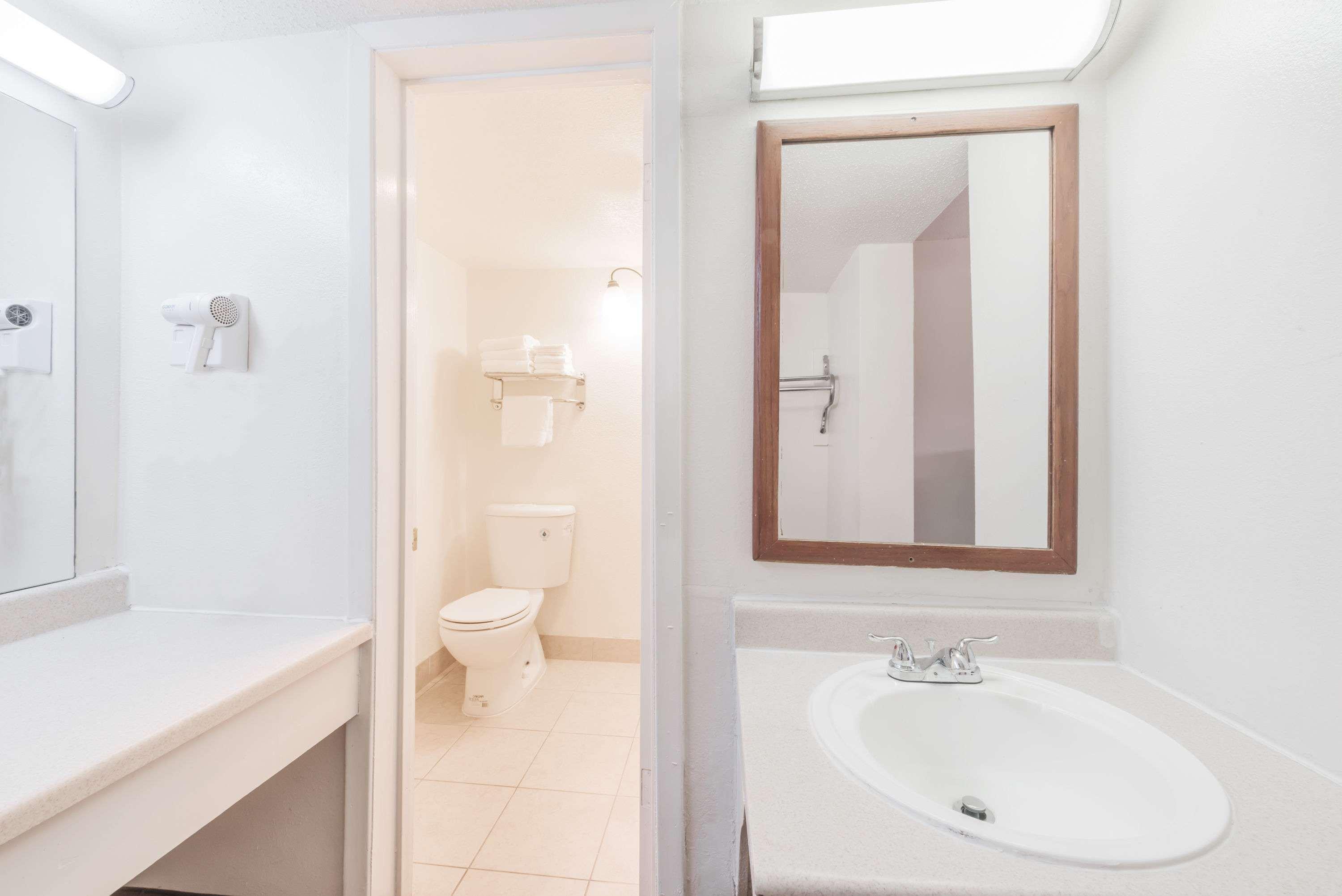 Days Inn South Форт-Уэрт Экстерьер фото